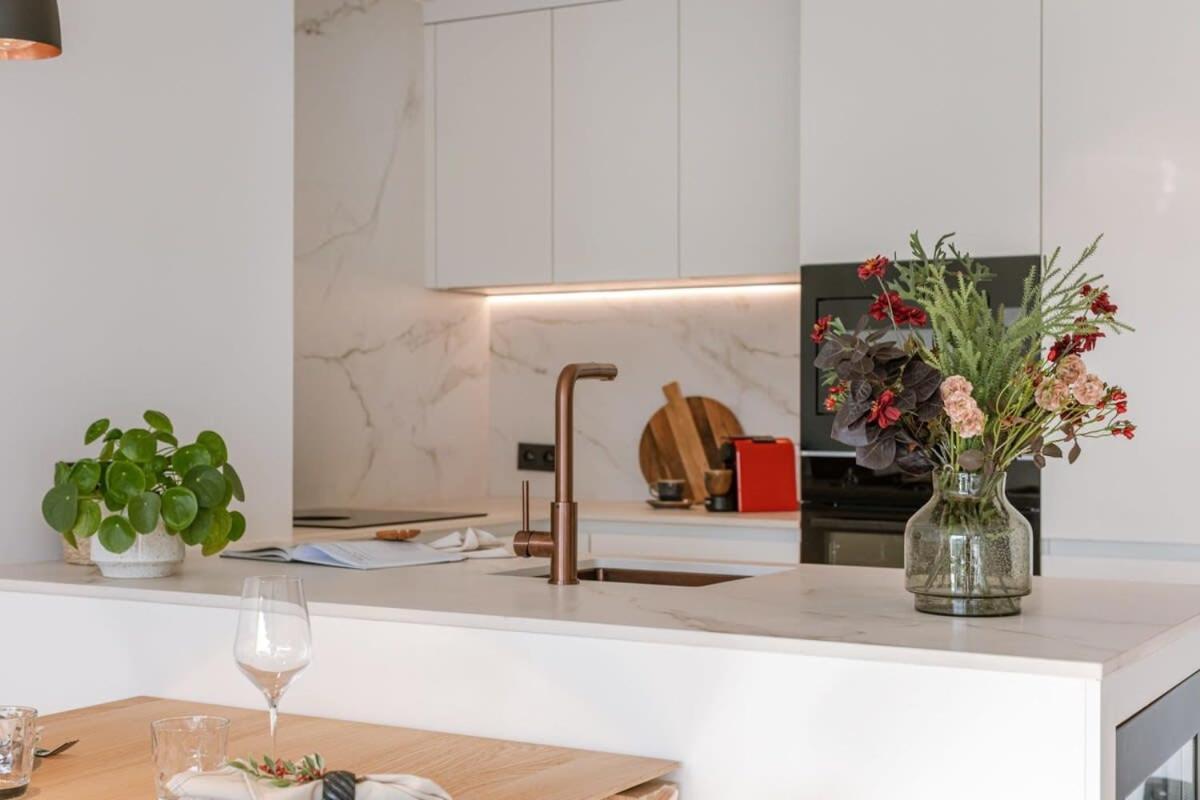 Stunning And Modern Apartment With Sunny Balcony Knokke-Heist Esterno foto